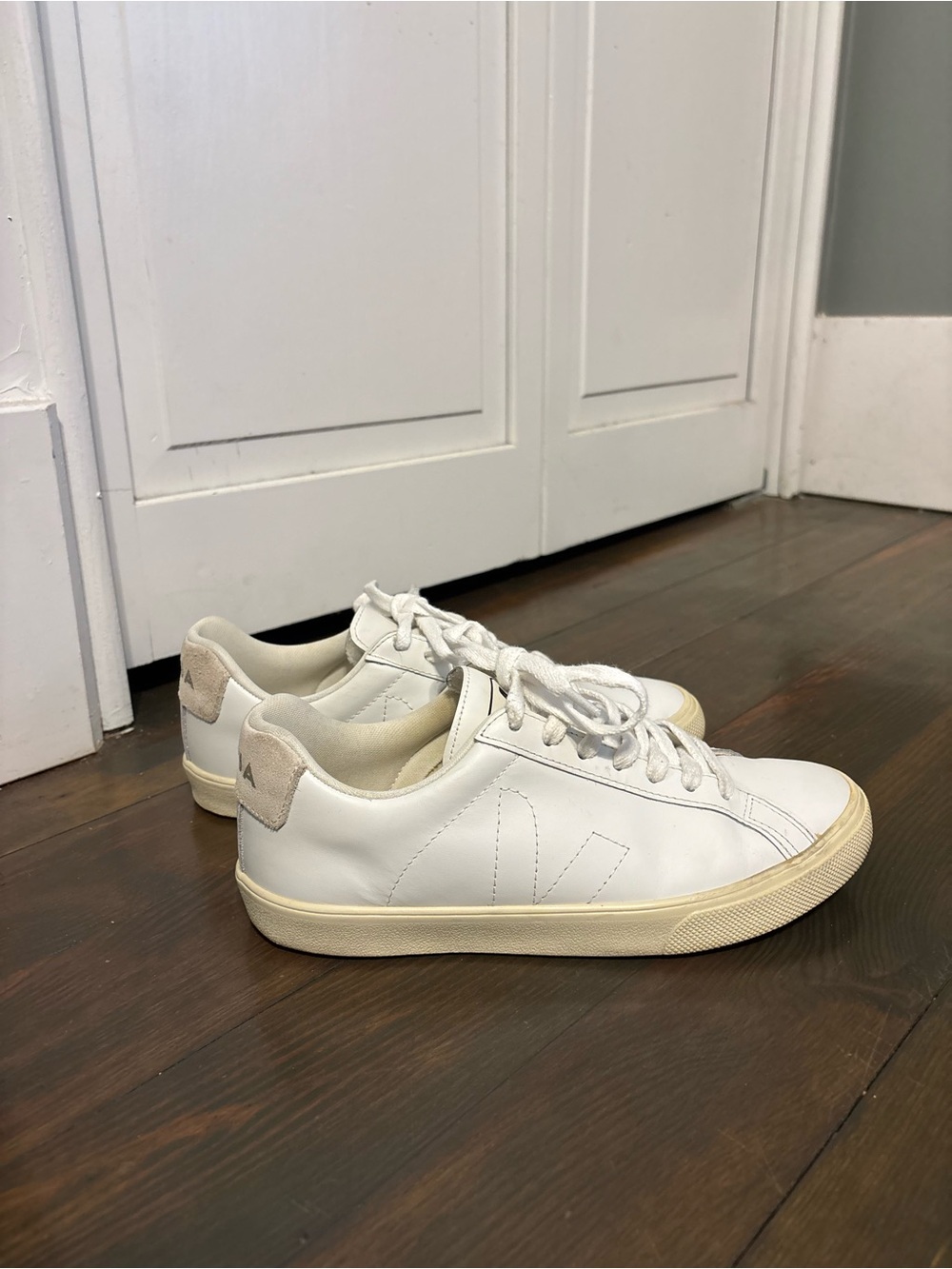 Veja White Leather Sneakers with Cream Sole and Beige Heel Tab